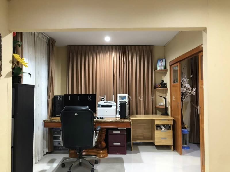 Passorn Prestiege Luxe Pattanakarn, Bangkok, Phatthanakan Road, Suan Luang, Bangkok, 3 Bedrooms, 240 sqm, Single Detached House For Rent, by Sunitra Sachdev, 500338207 - DDproperty.com