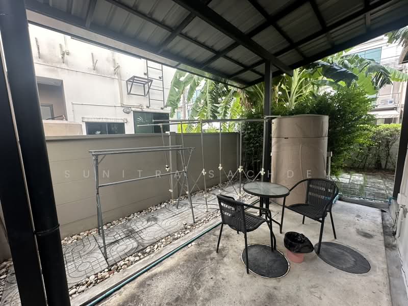 Baan Klang Muang Srinakarin – Onnut, Bangkok, 174 Soi On Nut 70/1, Prawet, Bangkok, 3 Bedrooms, 141 sqm, Townhouse For Rent, by Sunitra Sachdev, 500338226 - DDproperty.com
