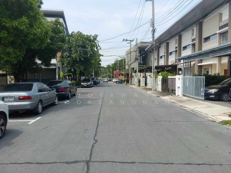 Pattra Mo Town : ภัทร โมทาวน์, นนทบุรี, ถนนแจ้งวัฒนะ ซอย 19, บางพูด, ปากเกร็ด, นนทบุรี, 130 ตร.ม., ทาวน์เฮ้าส์ ขาย, โดย Worawan Sooksanguan, 500338249 - DDproperty.com