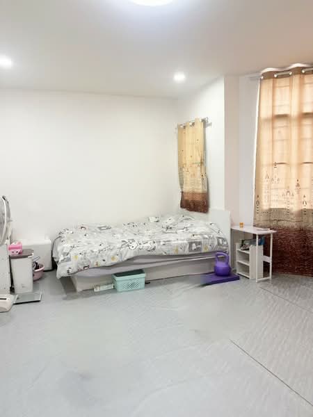 The Connect Suvarnabhumi, Samut Prakan, King Kaew Road, Soi 37, Rachathewa, Bang Plee, Samut Prakan, 3 Bedrooms, 100 sqm, Townhouse For Sale, by The Best Property มนต์, 500338250 - DDproperty.com