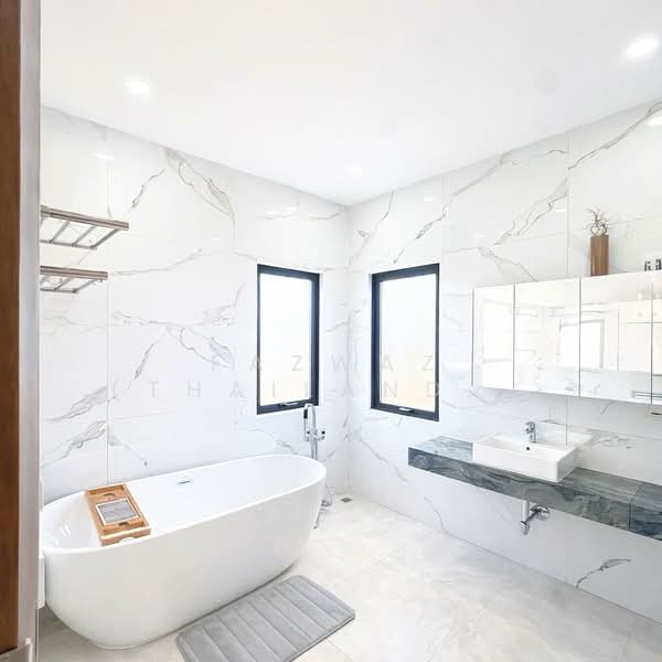 Luxury 3BR Pool Villa in Lipa Noi, Walk to Beach & Forest Views, Surat Thani, Ang Thong, Ko Samui, Surat Thani, 3 Bedrooms, 450 sqm, Villa For Rent, by Fazwaz (Thailand) Co., Ltd., 500338256 - DDproperty.com
