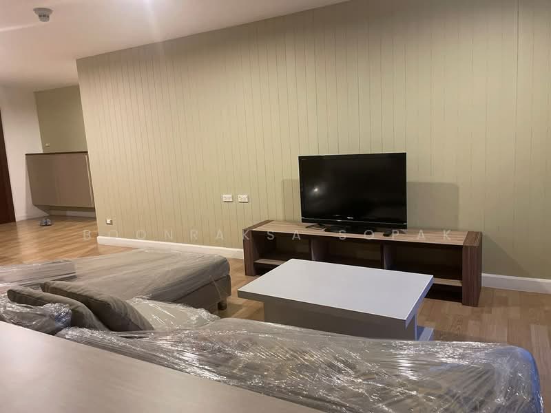 Cross Creek, Bangkok, Soi Ekkamai 10, Intersection 2, Phra Kanong Nua, Watthana, Bangkok, 3 Bedrooms, 200 sqm, Condo For Rent, by Boonraksa Sopak, 500338299 - DDproperty.com