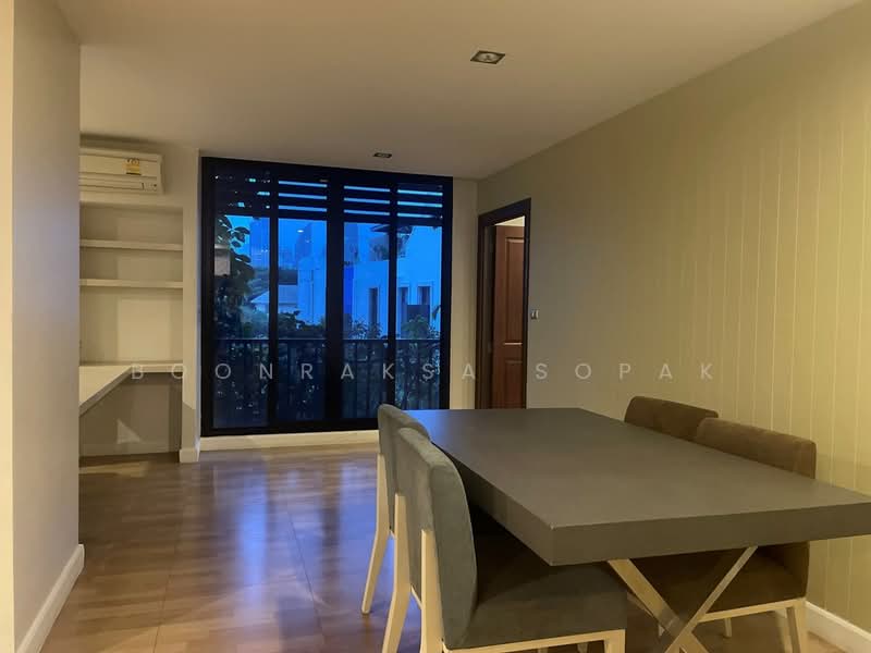 Cross Creek, Bangkok, Soi Ekkamai 10, Intersection 2, Phra Kanong Nua, Watthana, Bangkok, 3 Bedrooms, 200 sqm, Condo For Rent, by Boonraksa Sopak, 500338299 - DDproperty.com