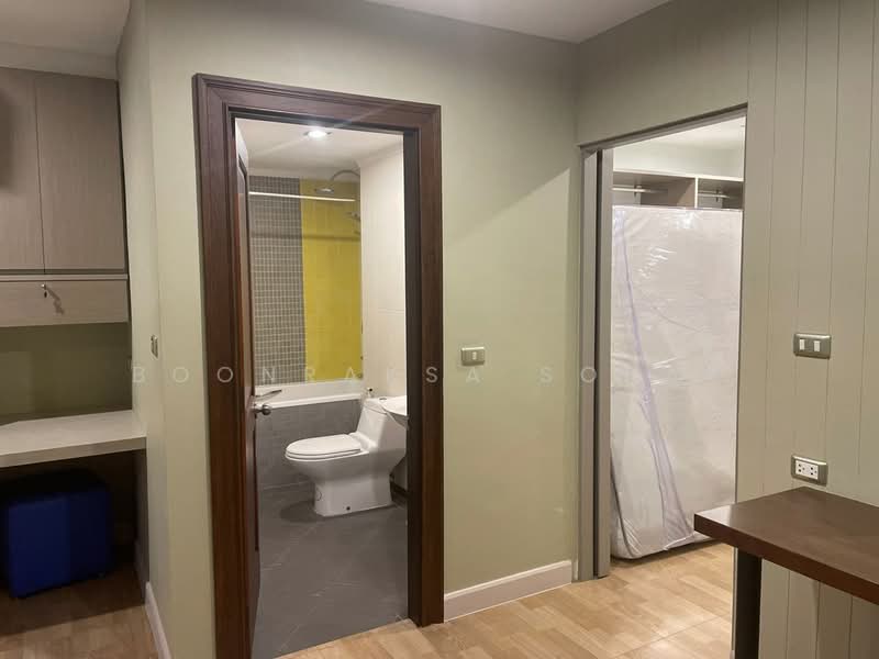 Cross Creek, Bangkok, Soi Ekkamai 10, Intersection 2, Phra Kanong Nua, Watthana, Bangkok, 3 Bedrooms, 200 sqm, Condo For Rent, by Boonraksa Sopak, 500338299 - DDproperty.com