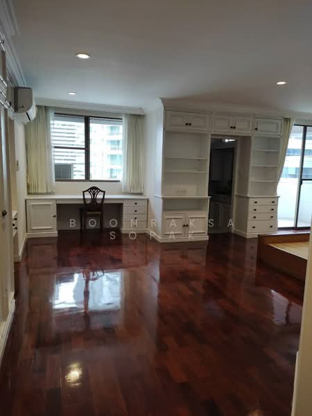 Govind Tower, Bangkok, Soi Sukhumvit 19, Khlongtoei Nua, Watthana, Bangkok, 3 Bedrooms, 260 sqm, Apartment For Rent, by Boonraksa Sopak, 500338305 - DDproperty.com