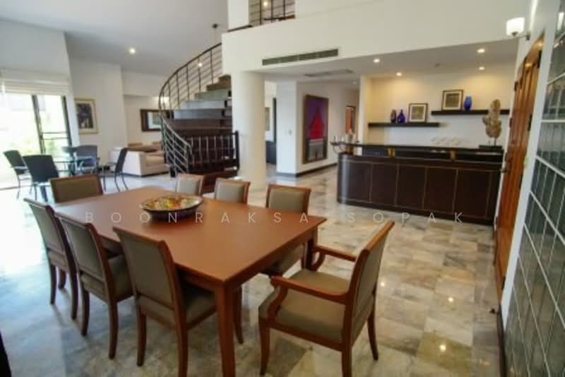 Raintree Village Apartment, Bangkok, 21 Soi Sukhumvit 41, Khlong Tan Nua, Watthana, Bangkok, 4 Bedrooms, 420 sqm, Apartment For Rent, by Boonraksa Sopak, 500338324 - DDproperty.com