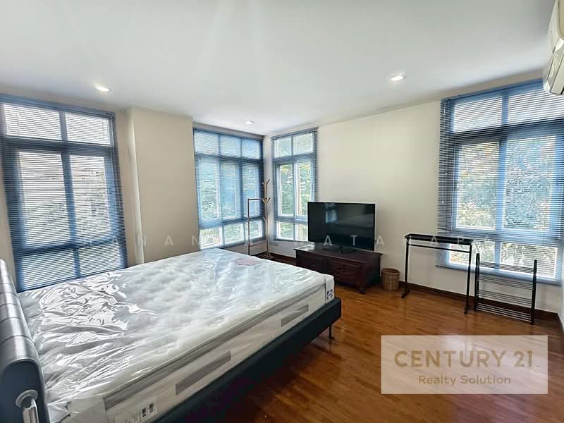 Baan Siri Sathorn Yenakard, Bangkok, Yenakat, Thung Maha Mek, Sathon, Bangkok, 2 Bedrooms, 82 sqm, Condo For Rent, by Chananya Watanapa, 500338356 - DDproperty.com