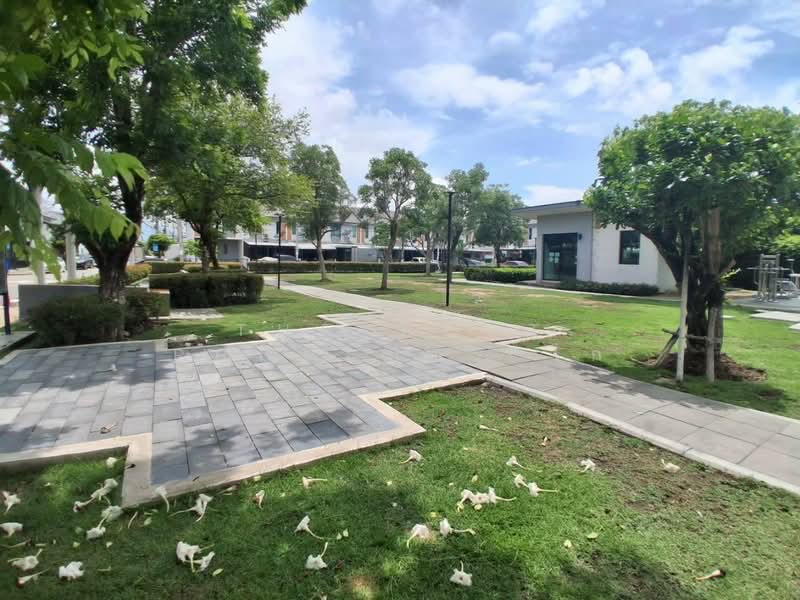 Baan Pruksa Ladkrabang-Suvarnabhumi 3, Samut Prakan, Udomsap Road, Nong Pru, Bang Plee, Samut Prakan, 3 Bedrooms, 100 sqm, Townhouse For Sale, by The Best Property ไก่, 500338369 - DDproperty.com