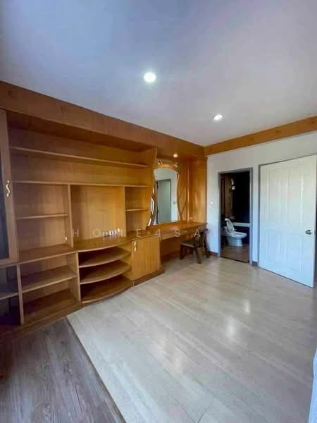 Baan Klang Muang Rama 9 Soi 43, Bangkok, Suan Luang, Bangkok, 3 Bedrooms, 150 sqm, Townhouse For Rent, by Home4sale, 500338376 - DDproperty.com