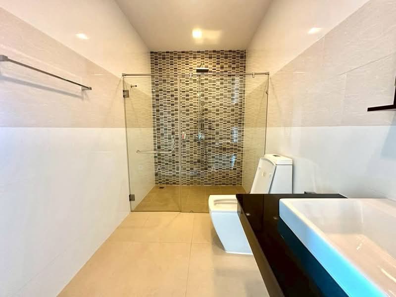 Casalunar Paradiso, Chon Buri (Pattaya), Sukhumvit Road, Saen Suk, Muang Chon Buri, Chon Buri (Pattaya), 3 Bedrooms, 151 sqm, Condo For Sale, by Paula ., 500338382 - DDproperty.com