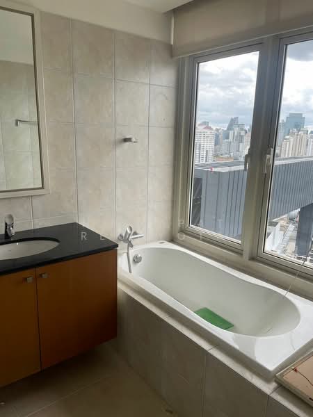 Hampton Thonglor 10, Bangkok, 324 Soi Thonglor 10, Sukhumvit Road, Khlong Tan Nua, Watthana, Bangkok, 4 Bedrooms, 234 sqm, Condo For Sale, by Nattapat Reunyota, 500338395 - DDproperty.com