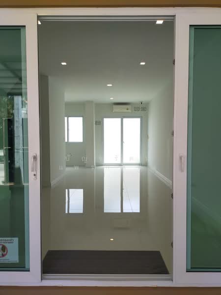 Blessity Park Srinakarin-Theparak, Samut Prakan, Soi Wong Phaet, Theparak Road, Bangphli Yai, Bang Plee, Samut Prakan, 3 Bedrooms, 182 sqm, Townhouse For Sale, by บัญจรัตน์ แพรกทอง, 500338417 - DDproperty.com