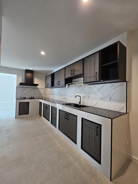 Top Land Ratsada Village, Phuket, Ratsada, Muang Phuket, Phuket, 3 Bedrooms, 235 sqm, Single Detached House For Sale, by Built Prime global, 500338467 - DDproperty.com