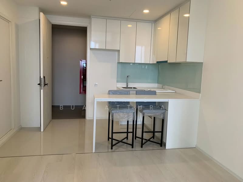 Mazarine Ratchayothin, Bangkok, Soi Phahonyothin 30, Phahonyothin Road, Chan Kasem, Chatuchak, Bangkok, 2 Bedrooms, 42 sqm, Condo For Sale, by Jakree Buajatturat, 500338528 - DDproperty.com