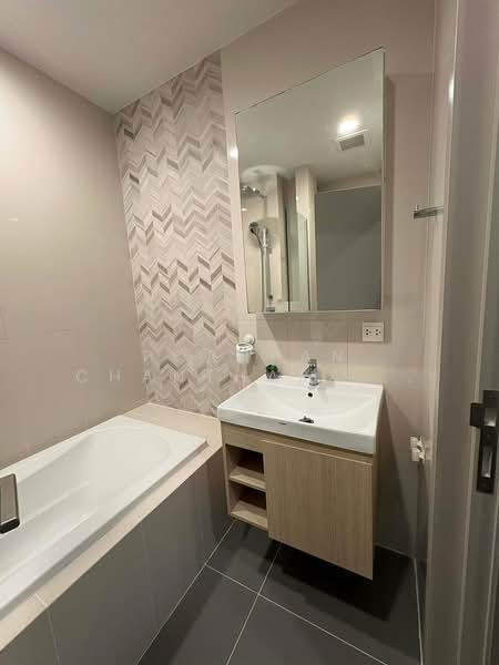 Oka Haus Sukhumvit 36, Bangkok, 3399 Rama 4 Road, Khong Tan, Khlong Toei, Bangkok, 1 Bedroom, 34 sqm, Condo For Sale, by Pornpan Chantharakasemchai, 500338578 - DDproperty.com