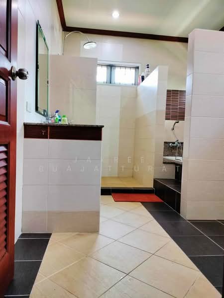 3-BR House, Bangkok, Bang Waek, Phasi Charoen, Bangkok, 3 Bedrooms, 150 sqm, Single Detached House For Sale, by Jakree Buajatturat, 500338581 - DDproperty.com