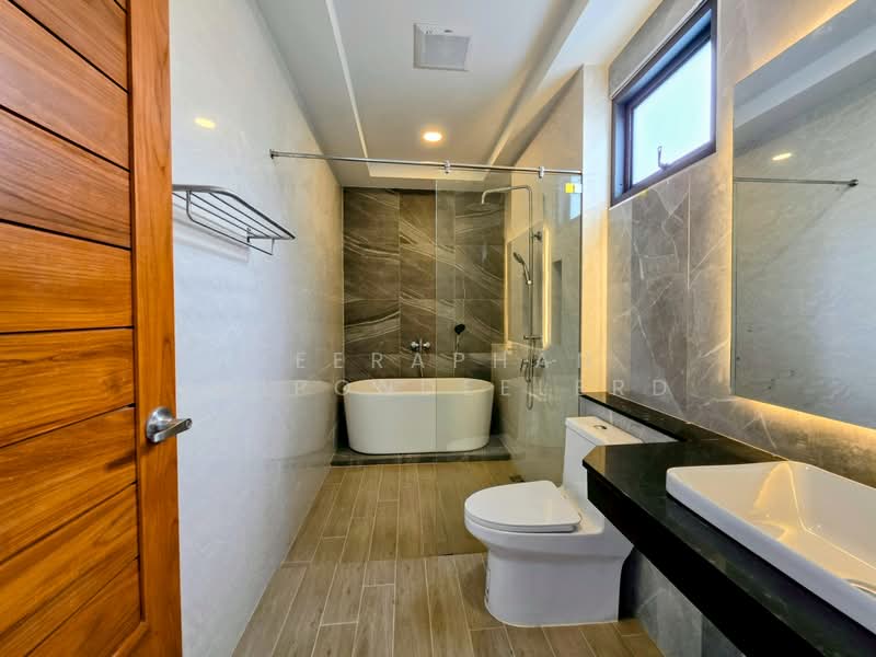 New Modern Villa for Sale in the Heart of Ao Nang, Krabi, Ao Nang, Muang Krabi, Krabi, 3 Bedrooms, 140 sqm, Villa For Sale, by JEERAPHAN FAIPONDEELERD, 500338585 - DDproperty.com
