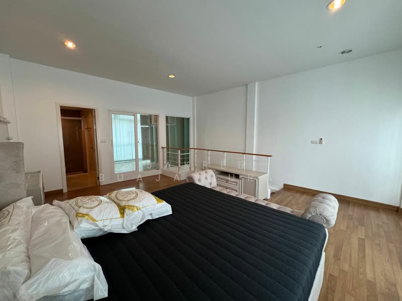 Baan Klang Muang Urbanion Rama 9-Ladprao, Bangkok, Soi Ladprao 84, Ladprao Road, Wang Thonglang, Bangkok, 3 Bedrooms, 150 sqm, Townhouse For Rent, by Jakree Buajatturat, 500338610 - DDproperty.com