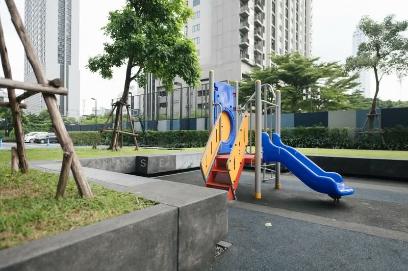 The Base Sukhumvit 77, Bangkok, 289 Sukhumvit 77 Road, Phra Kanong Nua, Watthana, Bangkok, 1 Bedroom, 30 sqm, Condo For Sale, by HOME Real Estate Service, 500338660 - DDproperty.com