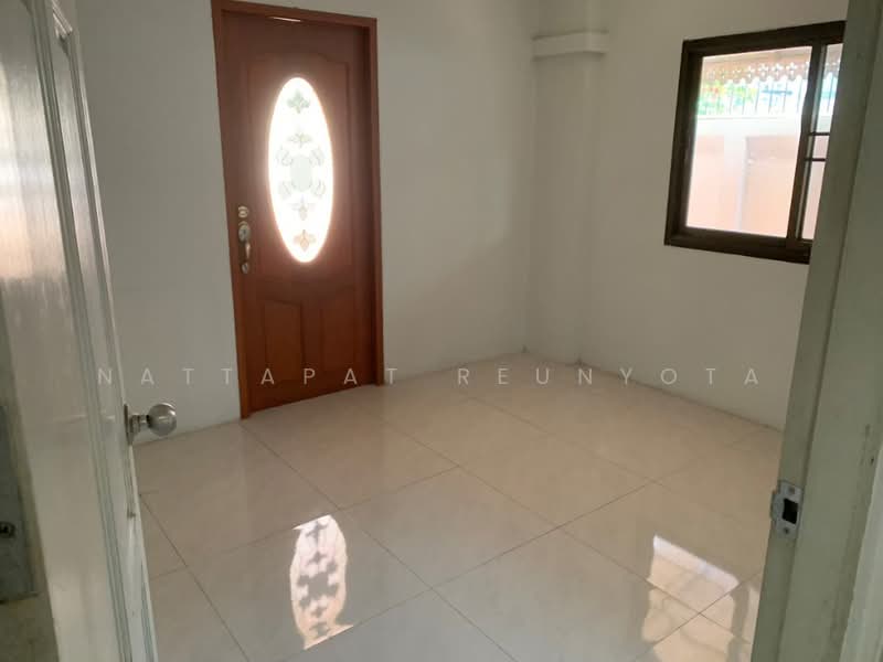 5-BR House, Bangkok, Lat Phrao, Lat Phrao, Bangkok, 5 Bedrooms, 496 sqm, Single Detached House For Sale, by Nattapat Reunyota, 500338711 - DDproperty.com