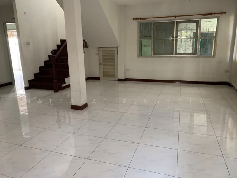 บ้าน 5-ห้องนอน, กรุงเทพ, ลาดพร้าว, ลาดพร้าว, กรุงเทพ, 496 ตร.ม., บ้านเดี่ยว ขาย, โดย Nattapat Reunyota, 500338711 - DDproperty.com
