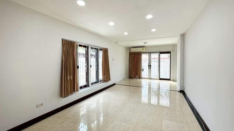 Kheha Nakhon Village 3, Bangkok, Nong Bon, Prawet, Bangkok, 4 Bedrooms, 185 sqm, Single Detached House For Rent, by Home4sale, 500338795 - DDproperty.com
