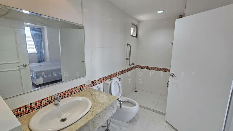 D.S. Tower 1 Sukhumvit 33, Bangkok, Soi Phrom Chit, Khlong Tan Nua, Watthana, Bangkok, 3 Bedrooms, 236 sqm, Condo For Rent, by BANGKOK PROPERTY AGENTS, 500338804 - DDproperty.com