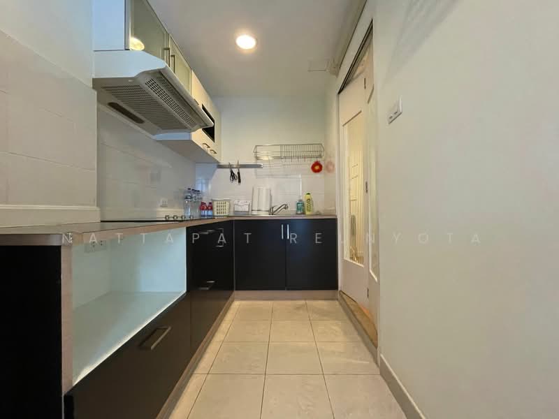 Lumpini Suite Sukhumvit 41, Bangkok, Soi Sukhumvit 41, Khlong Tan Nua, Watthana, Bangkok, 3 Bedrooms, 83 sqm, Condo For Sale, by Nattapat Reunyota, 500338857 - DDproperty.com
