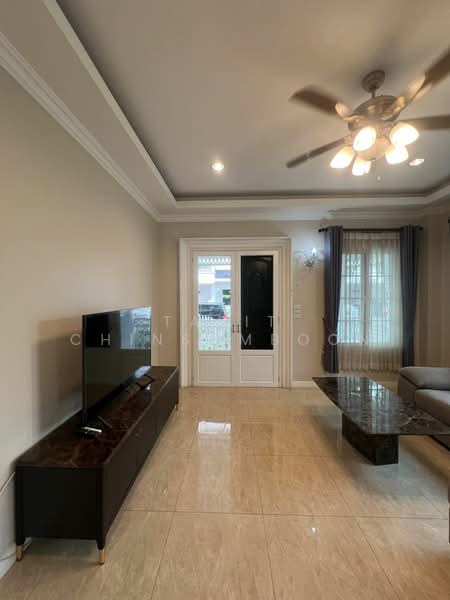 Fantasia Villa 4, Bangkok, Soi Bangna-Trad 33, Bang Na, Bangkok, 4 Bedrooms, 350 sqm, Single Detached House For Rent, by Tarit Chinsomboon, 500338859 - DDproperty.com