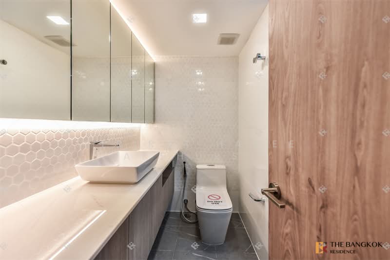 Somkid Gardens, Bangkok, Ploenchit, Lumphini, Pathum Wan, Bangkok, 3 Bedrooms, 252 sqm, Condo For Sale, by Sirirut Havee Akehurst, 500338874 - DDproperty.com