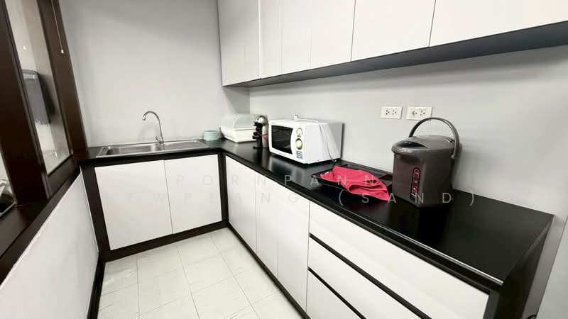 Fully Furnished Office for Rent in Ploenchit-Witthayu | 179 SQM - Prime CBD Location, Bangkok, Lumphini, Pathum Wan, Bangkok, , 179 sqm, Office Space For Rent, by Pornpann Kaewplang (Sand), 500338900 - DDproperty.com