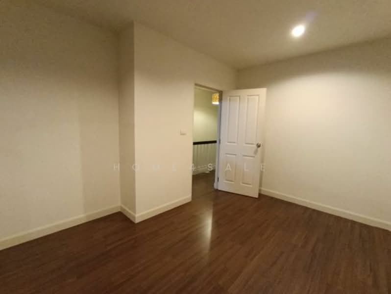 Town Plus X Ladprao, Bangkok, Khlong Chan, Bang Kapi, Bangkok, 3 Bedrooms, 200 sqm, Townhouse For Rent, by Home4sale, 500338927 - DDproperty.com
