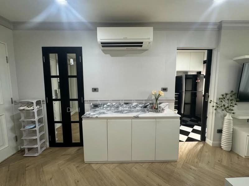 Condo One Sathorn, Bangkok, Yenakat, Chong Nonsi, Yan Nawa, Bangkok, 1 Bedroom, 30 sqm, Condo For Sale, by Pasupit Ditbanjong, 500338929 - DDproperty.com