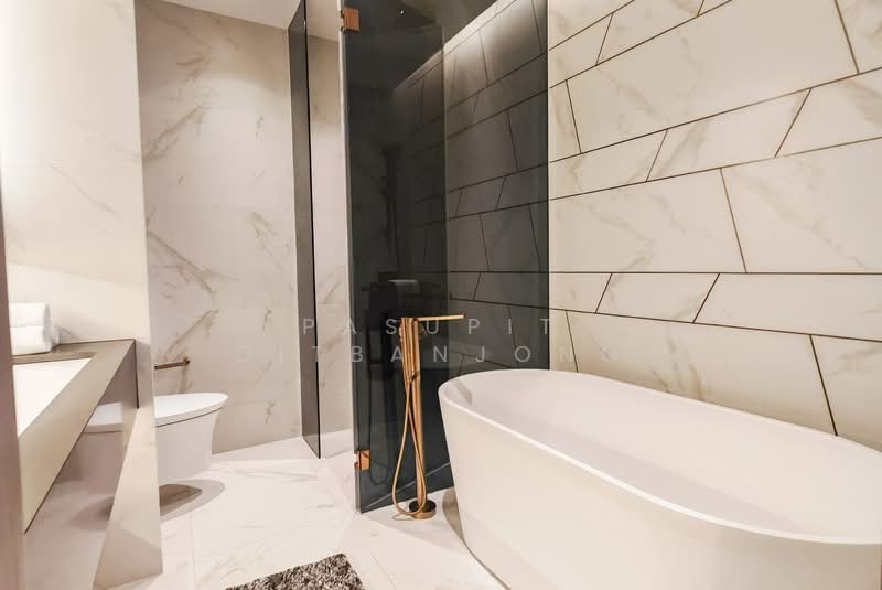 The Estelle Phrom Phong, Bangkok, 131 Soi Sukhumvit 26, Khong Tan, Khlong Toei, Bangkok, 2 Bedrooms, 90 sqm, Condo For Rent, by Pasupit Ditbanjong, 500338933 - DDproperty.com