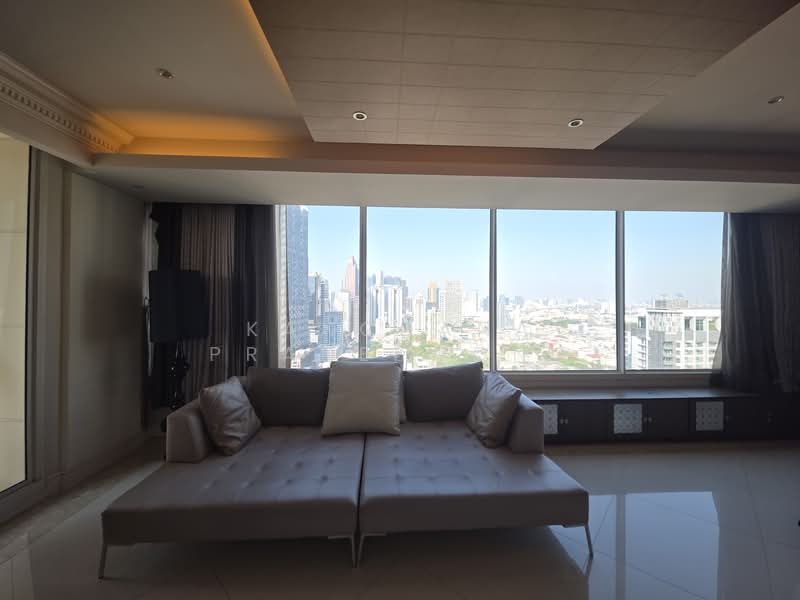 The Empire Place, Bangkok, 88 Narathiwatratchanakharin Road, Thung Maha Mek, Sathon, Bangkok, 3 Bedrooms, 156 sqm, Condo For Rent, by Kanchana Praneewong, 500338966 - DDproperty.com