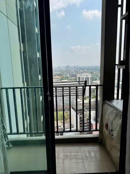 The Niche Pride Thonglor-Phetchaburi, Bangkok, New Petchaburi Road, Bang Kapi, Huai Khwang, Bangkok, 1 Bedroom, 35 sqm, Condo For Rent, by Pasupit Ditbanjong, 500338972 - DDproperty.com