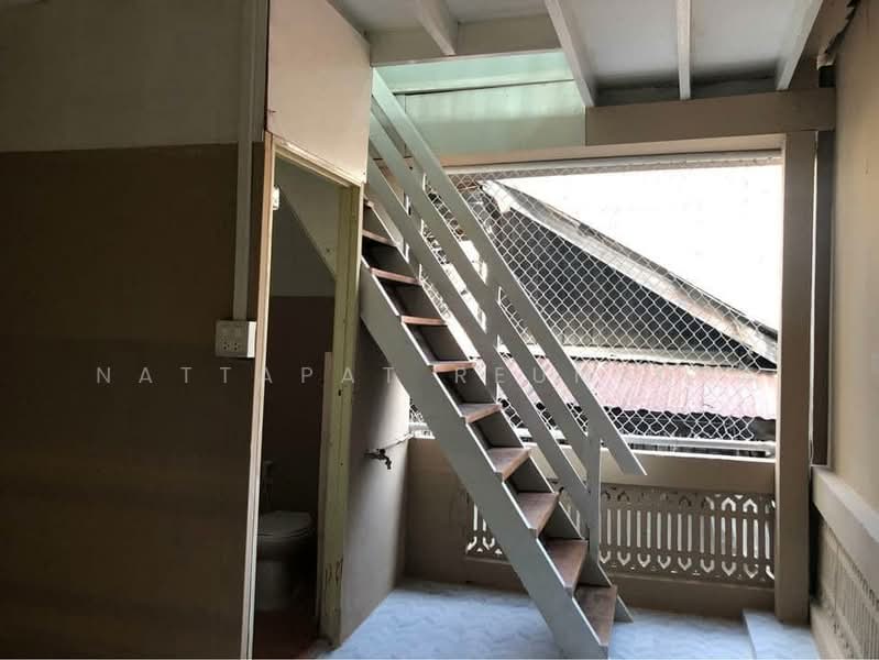 ทาวน์เฮ้าส์ 3-ห้องนอน, กรุงเทพ, สี่พระยา, บางรัก, กรุงเทพ, 230 ตร.ม., ทาวน์เฮ้าส์ ขาย, โดย Nattapat Reunyota, 500338974 - DDproperty.com
