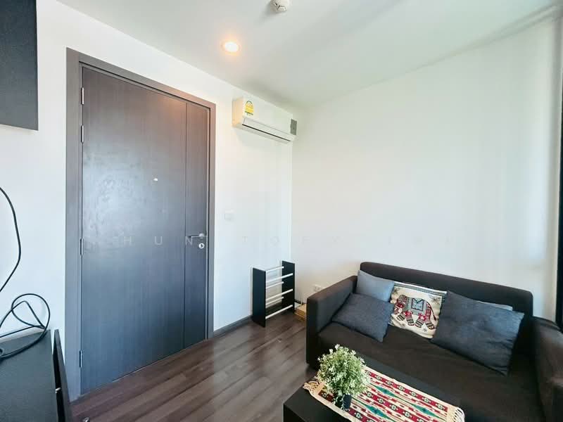 The Base Park East Sukhumvit 77, Bangkok, 99 Soi Pridi Banomyong 2, Phra Kanong Nua, Watthana, Bangkok, 1 Bedroom, 30 sqm, Condo For Rent, by Khun Toey เตย, 500338975 - DDproperty.com