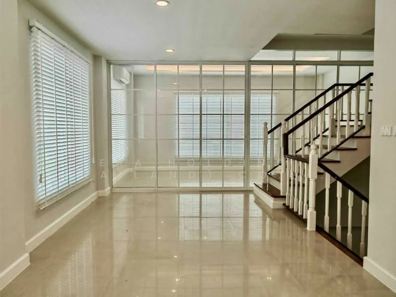 พลัส พาร์ค อเวนิว ลาซาล : Plus Park Avenue Lasalle - Srinakarin, กรุงเทพ, บางนาใต้, บางนา, บางนา, กรุงเทพ, 320 ตร.ม., ทาวน์เฮ้าส์ ให้เช่า, โดย ERA Holding (Thailand) Co., Ltd., 500338976 - DDproperty.com