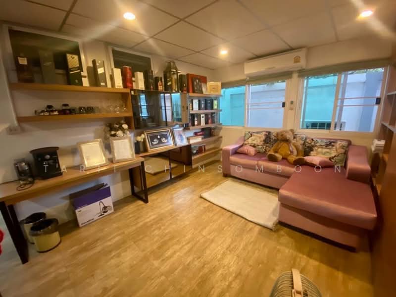 2-BR Townhouse, Bangkok, Samae Dam, Bang Khun Thian, Bangkok, 2 Bedrooms, 141 sqm, Townhouse For Rent, by Tarit Chinsomboon, 500338990 - DDproperty.com