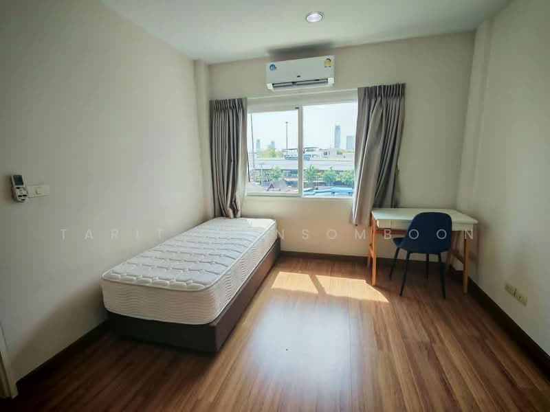 Baan Klang Krung Rama 3, Bangkok, Yan Nawa Road, Chong Nonsi, Yan Nawa, Bangkok, 4 Bedrooms, 280 sqm, Townhouse For Rent, by Tarit Chinsomboon, 500338996 - DDproperty.com