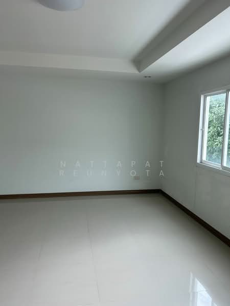 ทาวน์เฮ้าส์ 4-ห้องนอน, กรุงเทพ, พลับพลา, วังทองหลาง, กรุงเทพ, 360 ตร.ม., ทาวน์เฮ้าส์ ขาย, โดย Nattapat Reunyota, 500339044 - DDproperty.com