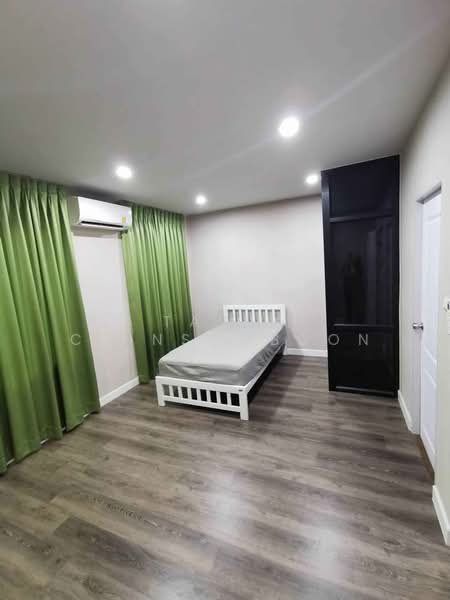 undefined, Bangkok, Thab Yao, Lat Krabang, Bangkok, 4 Bedrooms, 145 sqm, Townhouse For Rent, by Tarit Chinsomboon, 500339107 - DDproperty.com