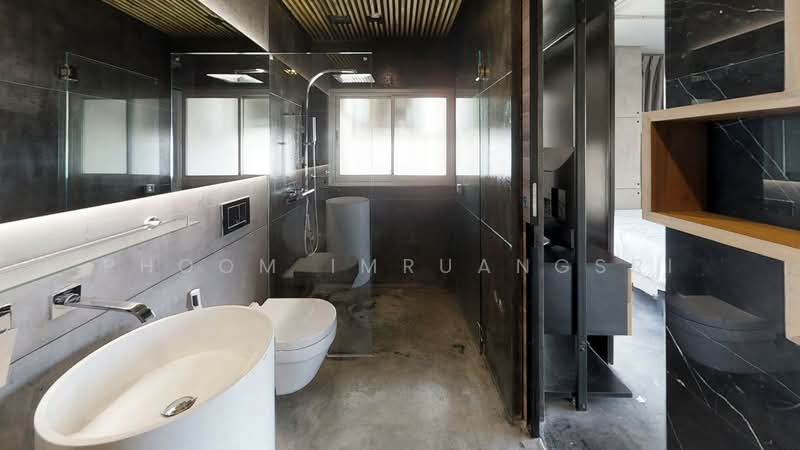 The Clover Thonglor Residence, Bangkok, Soi Sukhumvit 55, Khlong Tan Nua, Watthana, Bangkok, 3 Bedrooms, 148 sqm, Condo For Rent, by Phoom Imruangsri, 500339109 - DDproperty.com