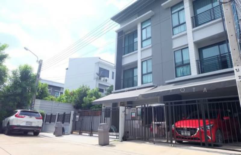 Baan Klang Muang Rama 2 – Bhuddhabucha, Bangkok, Phutthabucha Road, Bangmot, Chom Thong, Bangkok, 4 Bedrooms, 325 sqm, Townhouse For Sale, by Nattapat Reunyota, 500339138 - DDproperty.com
