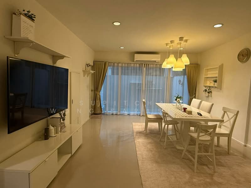 Noble Cube Pattanakarn, Bangkok, Phatthanakan Road, Suan Luang, Bangkok, 3 Bedrooms, 200 sqm, Townhouse For Rent, by Supitcha Wongisaraseri, 500339142 - DDproperty.com