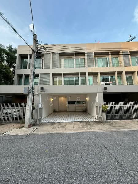 Noble Cube Pattanakarn, Bangkok, Phatthanakan Road, Suan Luang, Bangkok, 3 Bedrooms, 200 sqm, Townhouse For Rent, by Supitcha Wongisaraseri, 500339142 - DDproperty.com