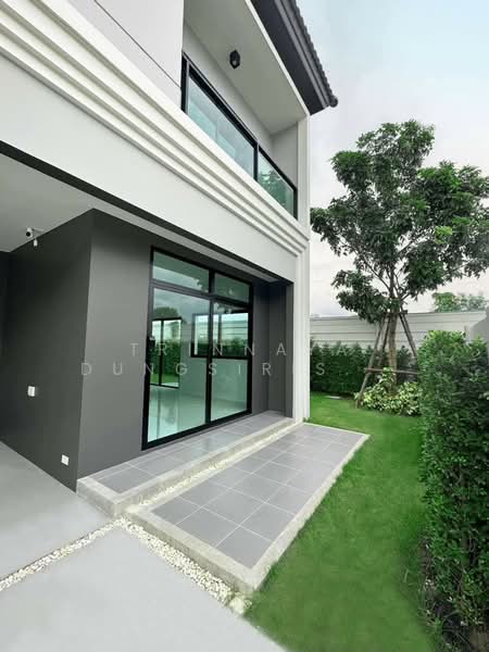 Grand Britania Wongwaen-Ramintra, Bangkok, Kanchanaphisek Ring Road, Sam Wa Tawan Tok, Khlong Sam Wa, Bangkok, 4 Bedrooms, 185 sqm, Semi-Detached House (Twin House) For Sale, by Trinnaya Dungsirisangthong, 500339184 - DDproperty.com