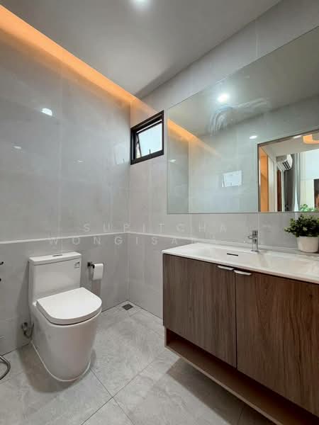 undefined, Bangkok, Khlong Song Ton Nun, Lat Krabang, Bangkok, 4 Bedrooms, 400 sqm, Single Detached House For Sale, by Supitcha Wongisaraseri, 500339198 - DDproperty.com