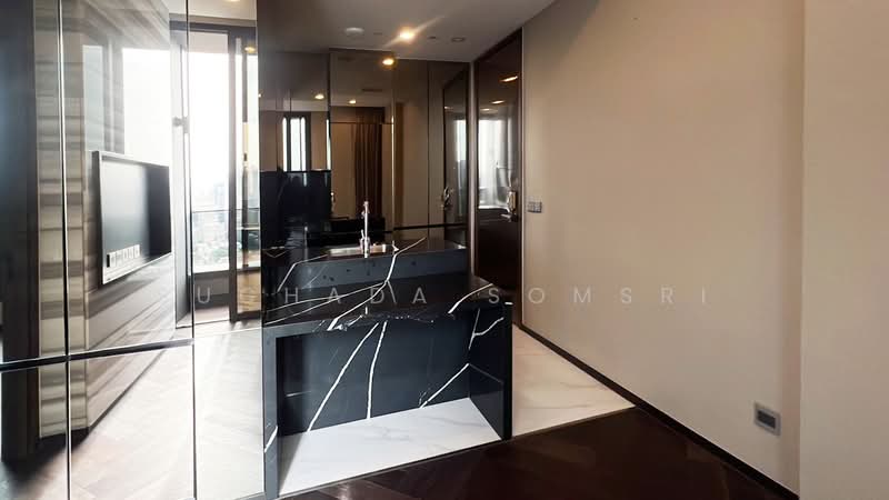 The Esse Sukhumvit 36, Bangkok, Soi Sukhumvit 36, Sukhumvit Road, Phra Kanong, Khlong Toei, Bangkok, 1 Bedroom, 38 sqm, Condo For Rent, by Suchada Somsri, 500339207 - DDproperty.com